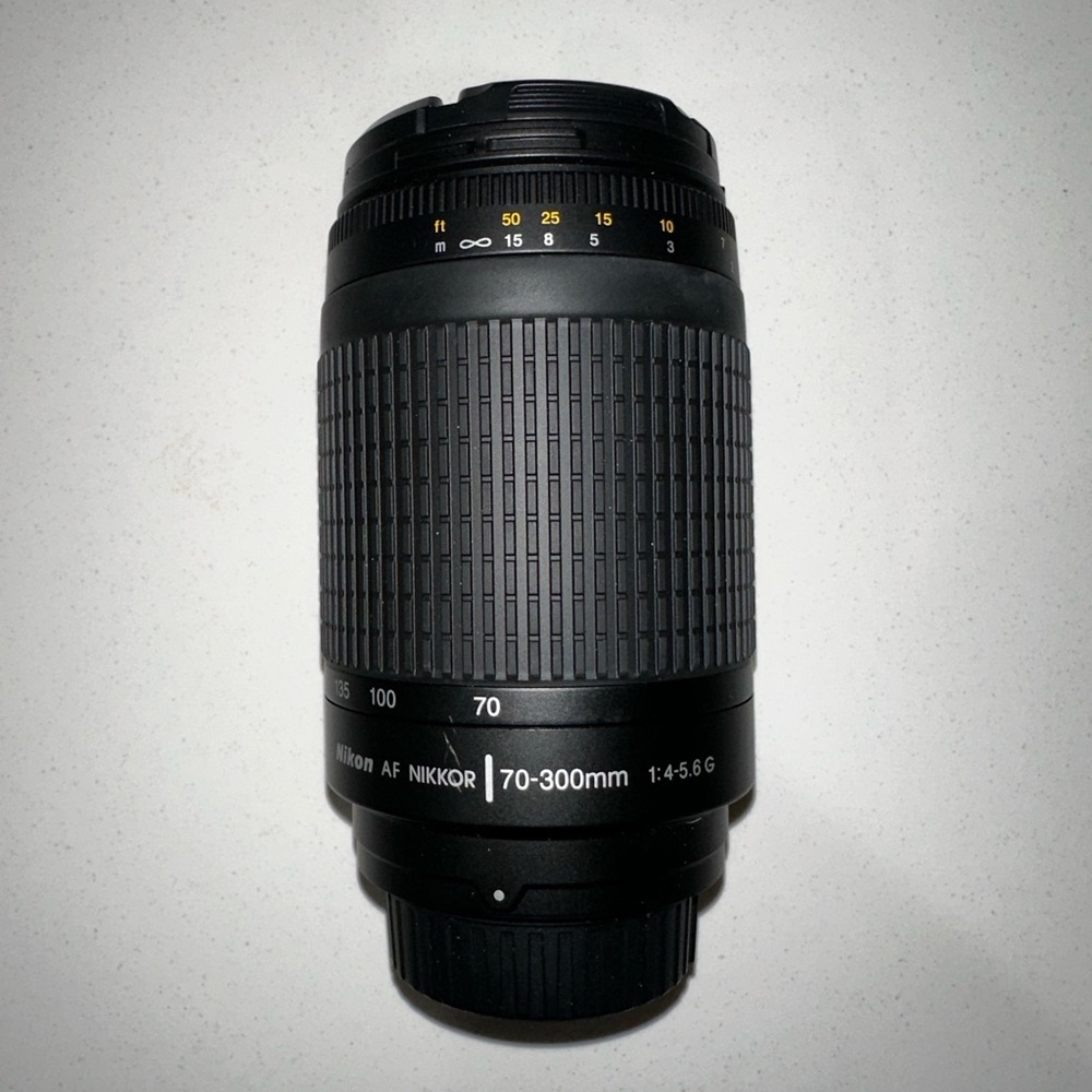 NIKON AF NIKKOR 70-300mm Lens
